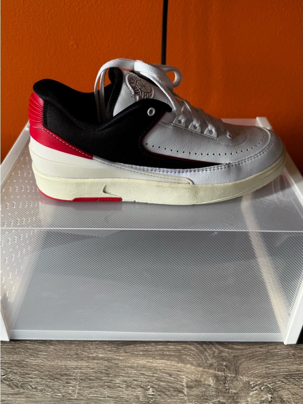 Jordan  2 Retros Low White Black Red Low-Top Sneakers